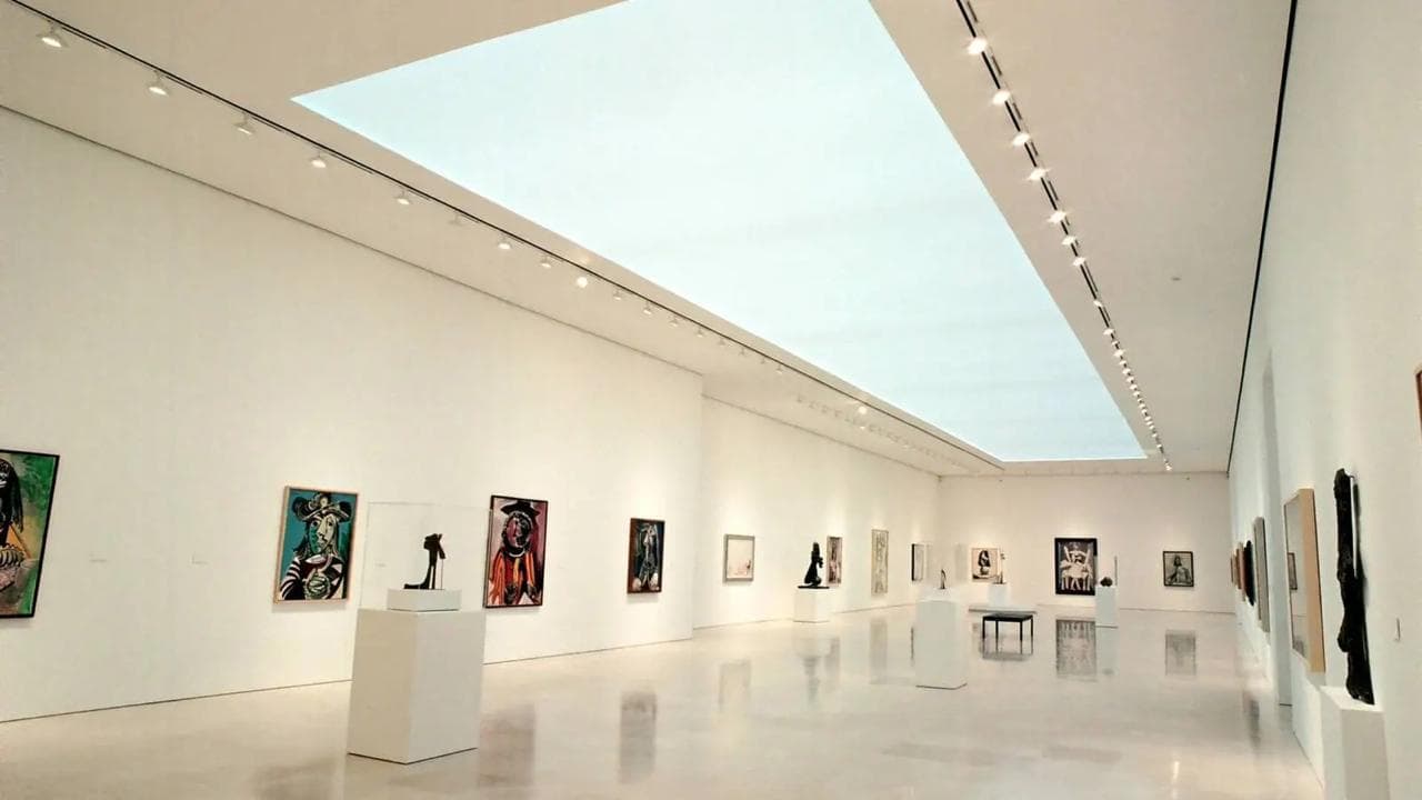 Picasso Museum atmosphere in Malaga